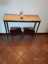 Tavolo consolle  con due sgabelli