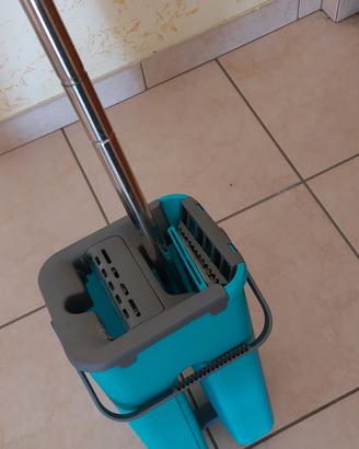 pulire pavimenti, divisore acqua pulita/sporca