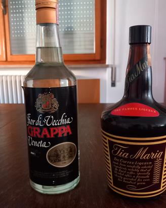 bottiglie liquori vintage