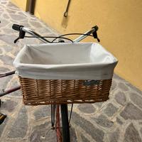 Cesto in vimini per biciclette