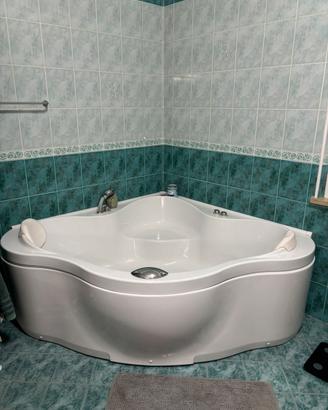 Vasca da bagno angolare