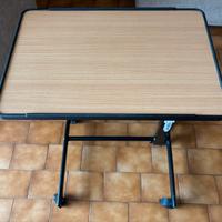 Tavolino per anziani o altro uso