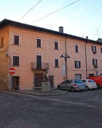 Immobile di 95 m² a Invorio