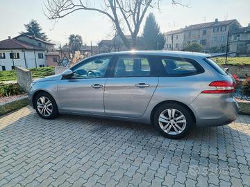 PEUGEOT 308 BLUEHDI 130 S&S EAT6 SW BUSINESS