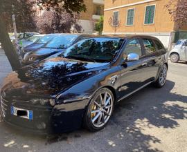 Alfa Romeo 159 Q4 3.2 V6 JTS 260 cv full