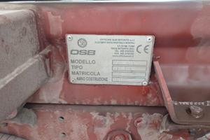 Camion 150E18 cassone ribaltabile trilaterale 2019