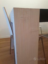 Salotto tavolo e sedie