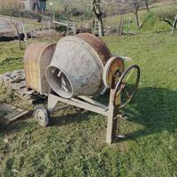 Macchina per impasto