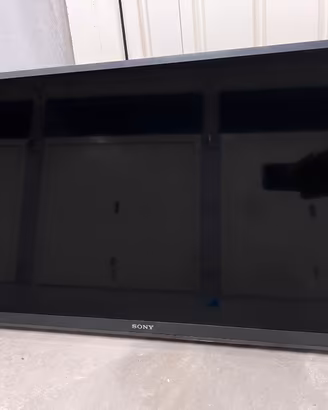 TV Sony BRAVIA 32" + Staffa