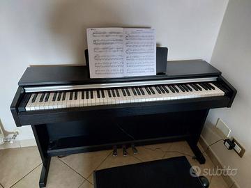 Pianoforte digitale Yamaha Arius YDP 142