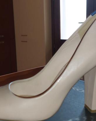 Scarpe Geox con tacco in pelle