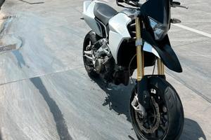 Aprilia dorsoduro 750 2009