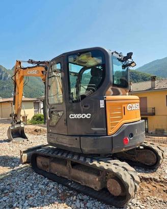 Escavatore Case CX60C