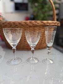 Set di Bicchieri Vintage in Vetro Inciso – Eleganz