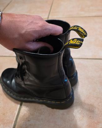 dr. martens 