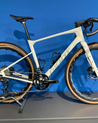 Gravel Giant Revolt Advanced 0 2026 - Tg. M