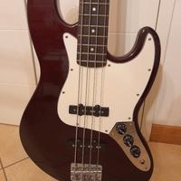 Squier Jazz Bass by Fender