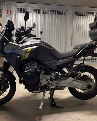 Guzzi Stelvio 2024