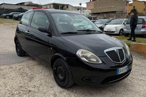 Lancia Ypsilon 1.2 Argento