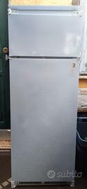 Frigorifero ad incasso Indesit