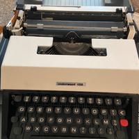 Macchina da scrivere  underwood 450