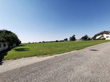 Terreno di 6060 m² a Povoletto