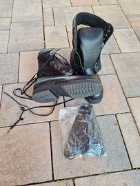 Anfibi nuovi misura 42