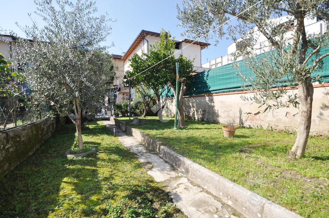 CASA INDIPENDENTE A PRATO