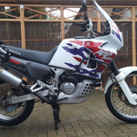 Honda africa twin 750