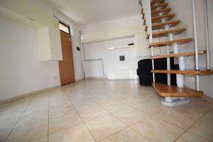 Appartamento di 103 m² con 3 locali e box auto a C