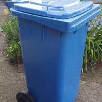 bidone per raccolta differenziata