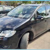 Ricambi Usati VOLKSWAGEN TOURAN (1T) 2007