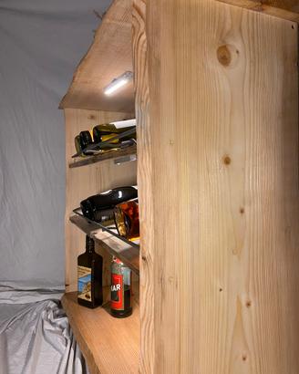 Cantina  artigianale in legno massello di abete