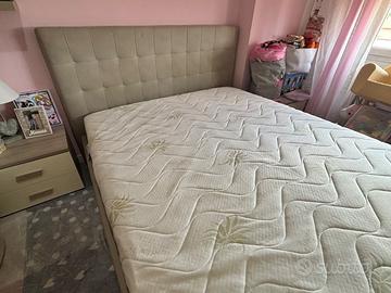 Letto matrimoniale contenitore + materasso
