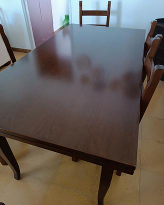 Tavolo in legno