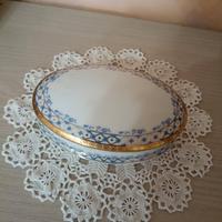 Vecchio portagioie ovale in ceramica Limoges 22k