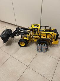 LEGO Technic 42030 - Ruspa Volvo L350F Telecomanda