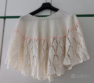 maglia poncho donna fatta a mano 