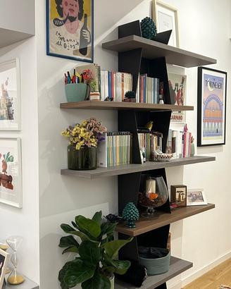 Libreria modello Versus di Tomasella