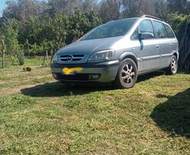 OPEL Zafira - 2004