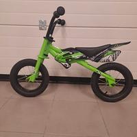 bicicletta senza pedali Kawasaki