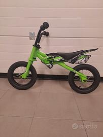 bicicletta senza pedali Kawasaki