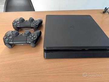 PlayStation 4slim