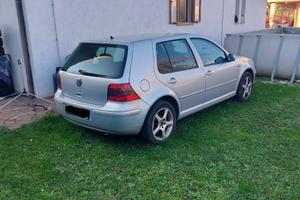 Volkwagen Golf serie 4   1.6 cat