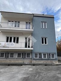 2 LOCALI A VENAFRO