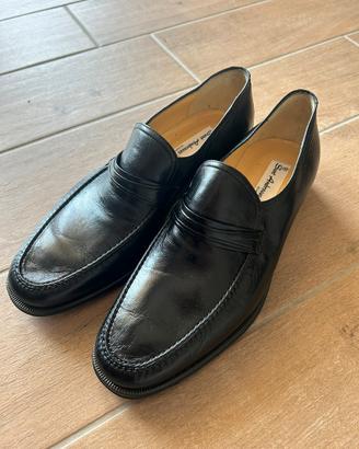 Mocassino nero suola in cuoio uomo