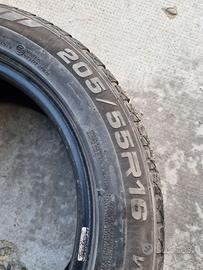 SET Gomme Invernali - 205/55 R16 - Momo Design