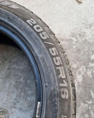 SET Gomme Invernali - 205/55 R16 - Momo Design