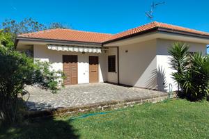Villa indipendente,riservata e panoramica
