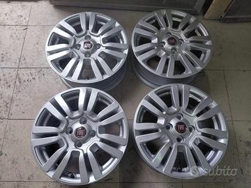 Cerchi in lega da 15 pollici ,Fiat grande punto